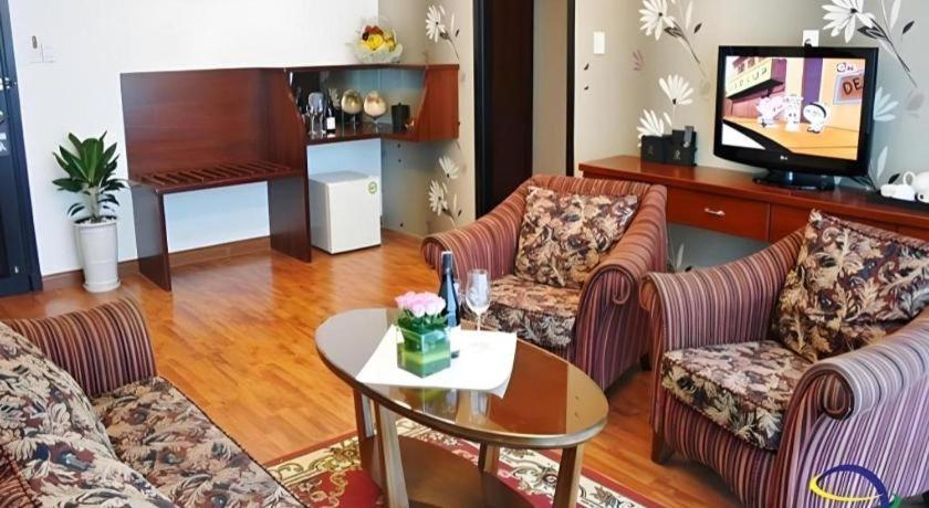 Universe 3* Ho Chi Minh City
