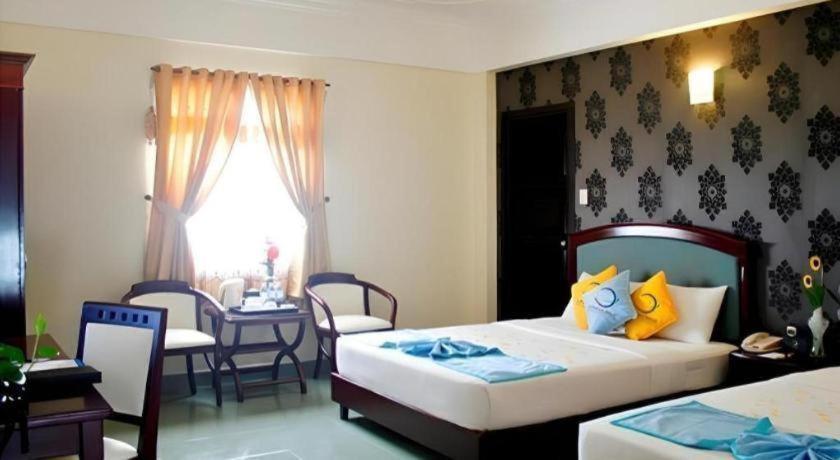 Universe Hotel 3*
